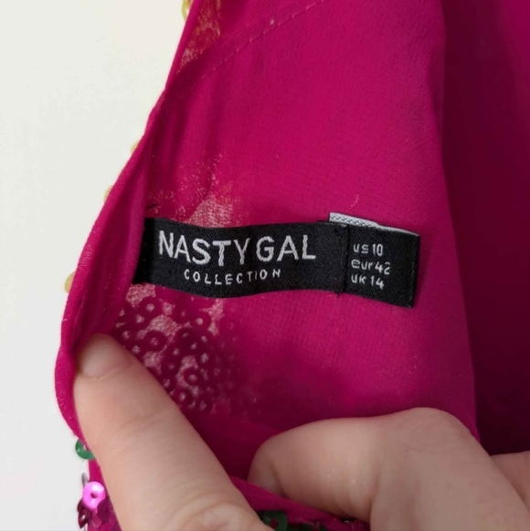 Nastygal Sequin Colorblock Plunge Wide Leg Jumpsuit - Size 10 - Missing a button - Picture 6 of 6